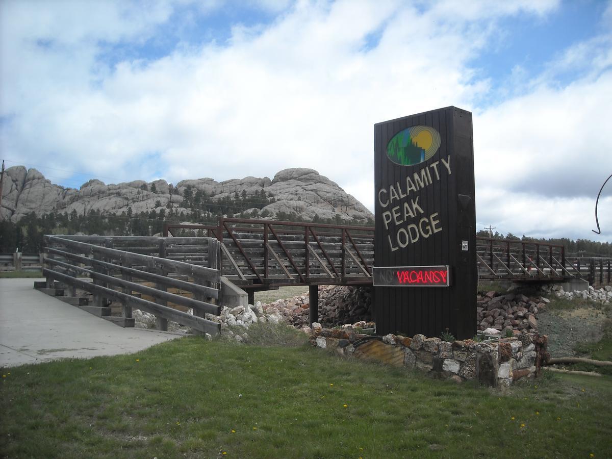 Calamity Peak Lodge Custer Exterior photo