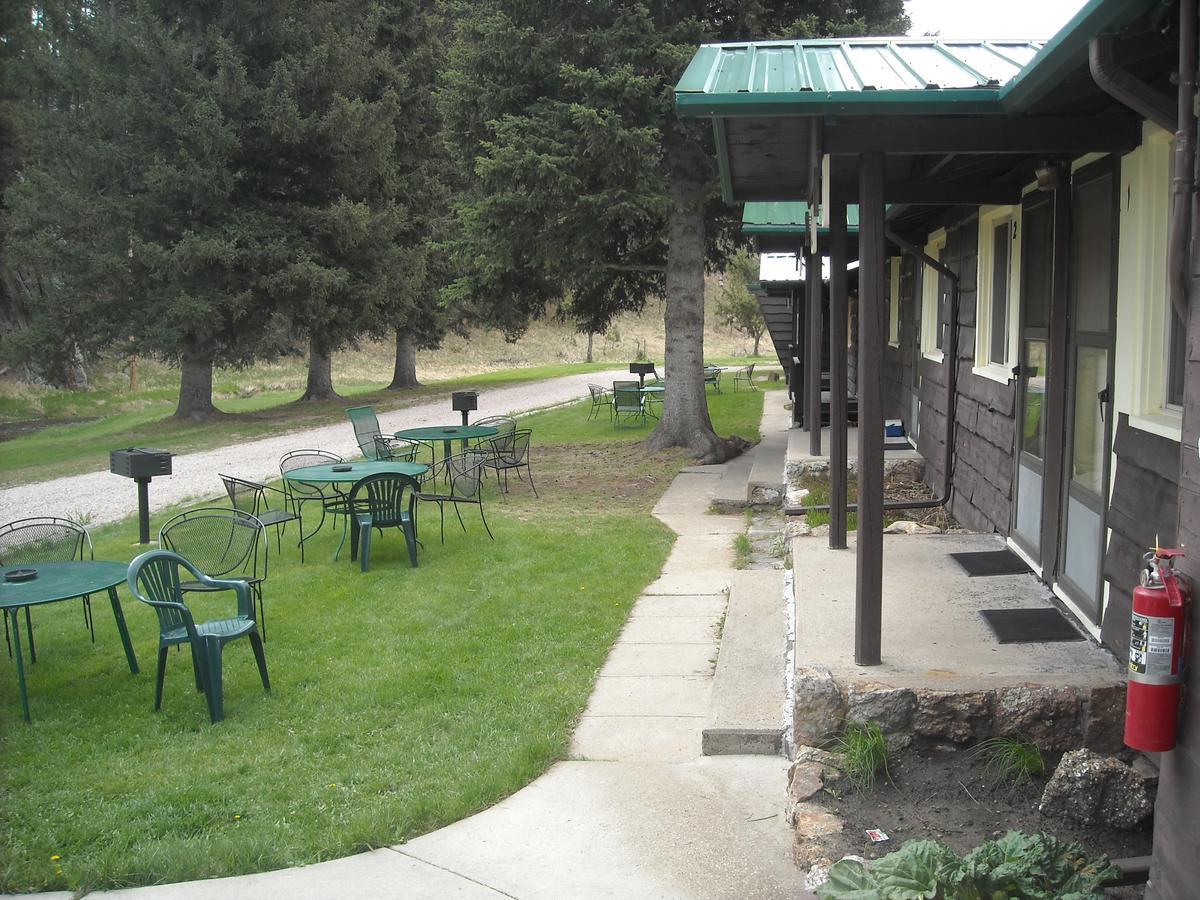 Calamity Peak Lodge Custer Exterior photo